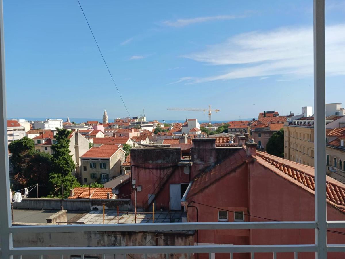 Room With Private Toilet And Terrace In City Center In Shared Apartment Split Eksteriør billede