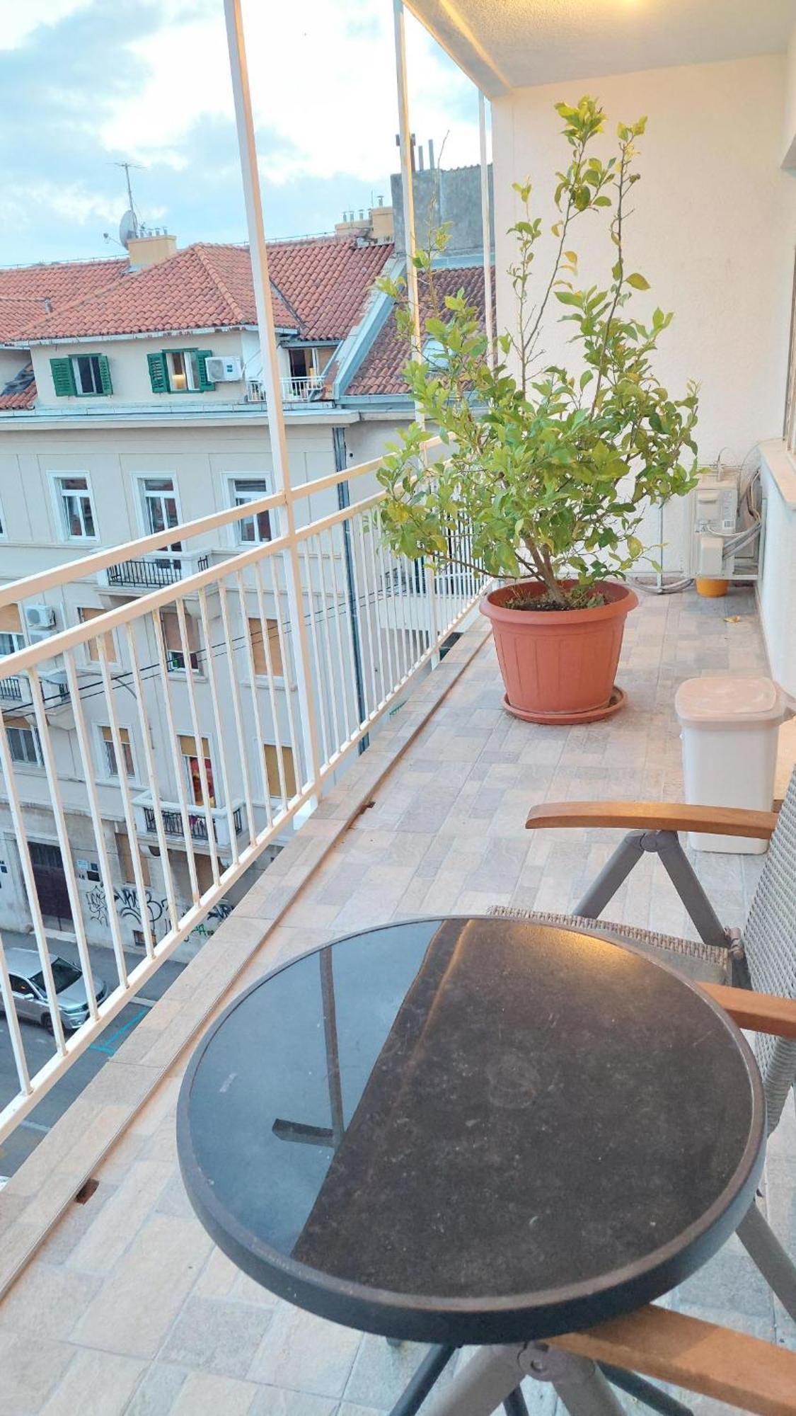 Room With Private Toilet And Terrace In City Center In Shared Apartment Split Eksteriør billede